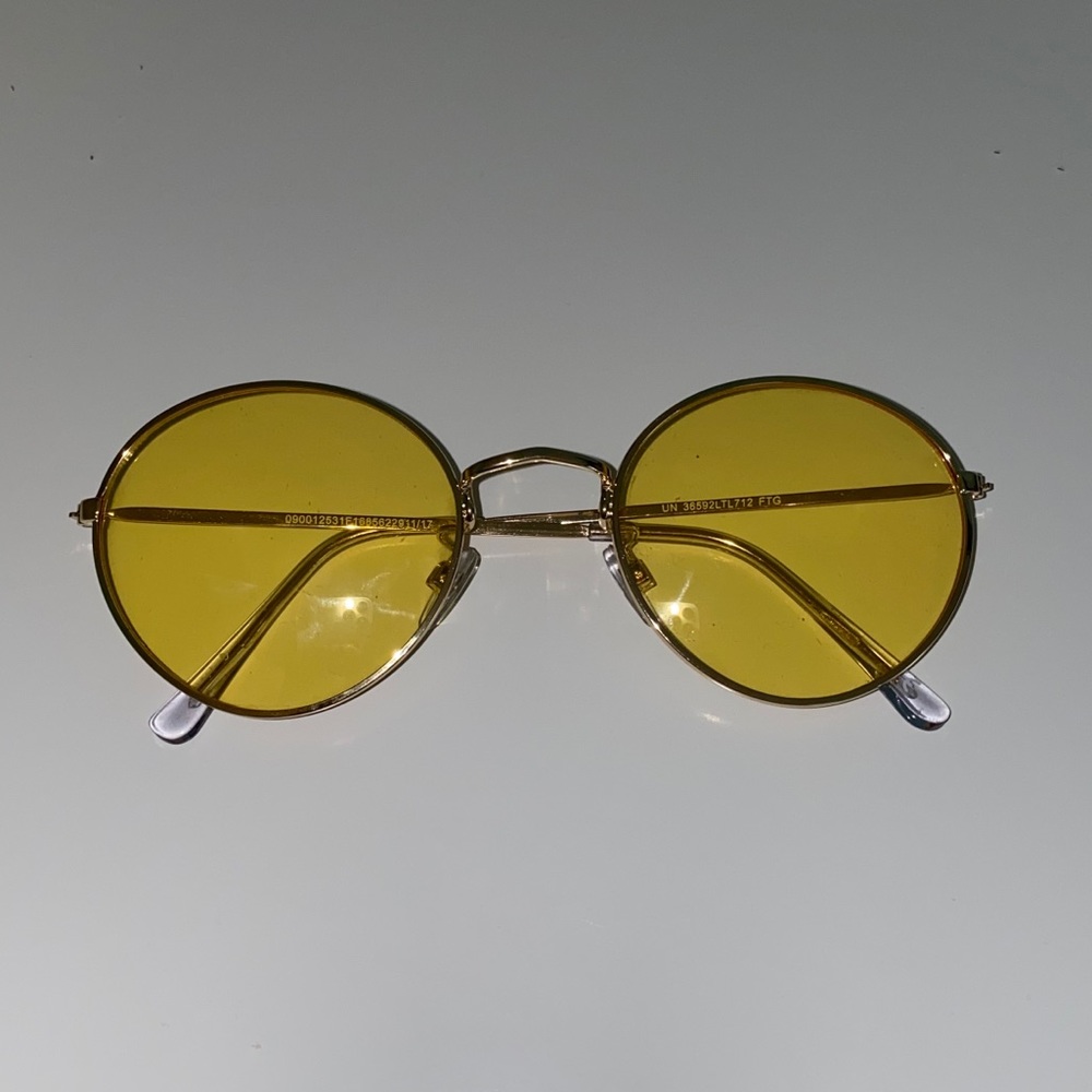 round yellow sunglasses